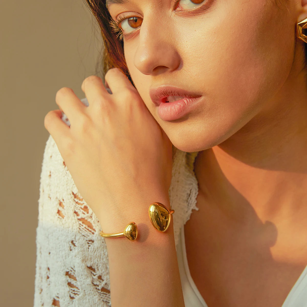 Pulseira Aberta Geométrica