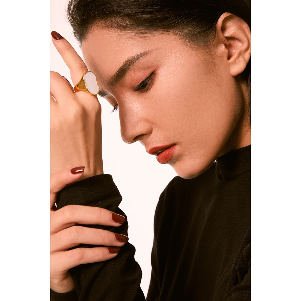 Anel Irregular com Pedra Natural