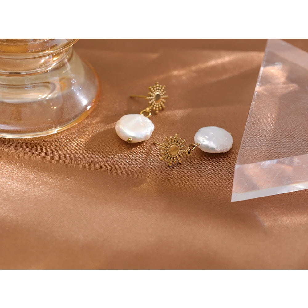 Brinco Sol com Pingente de Pérola