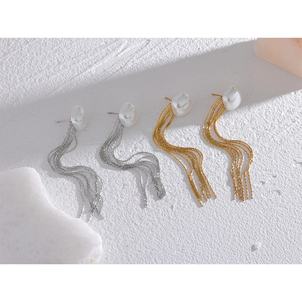 Brinco Longo Pérola Quadrada