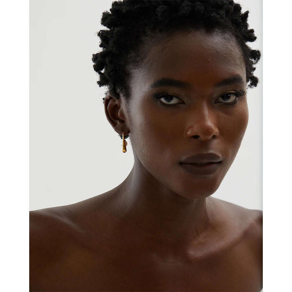 Brinco Curvado de Pérola