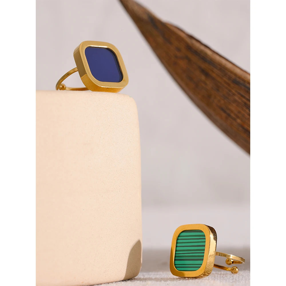 Anel Regulável Quadrado com Pedra