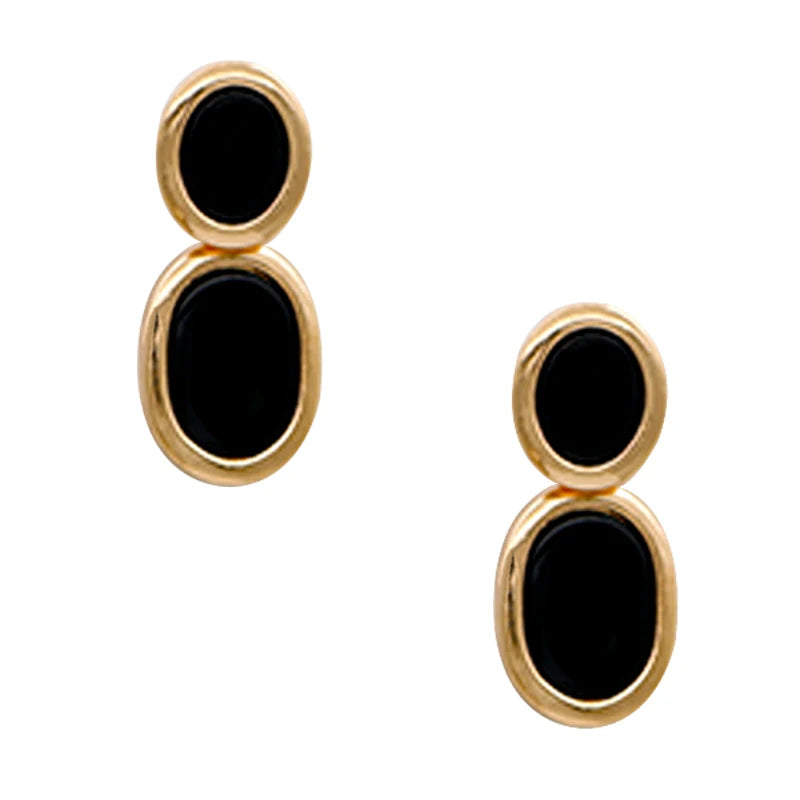 Brinco Preto Contorno Dourado