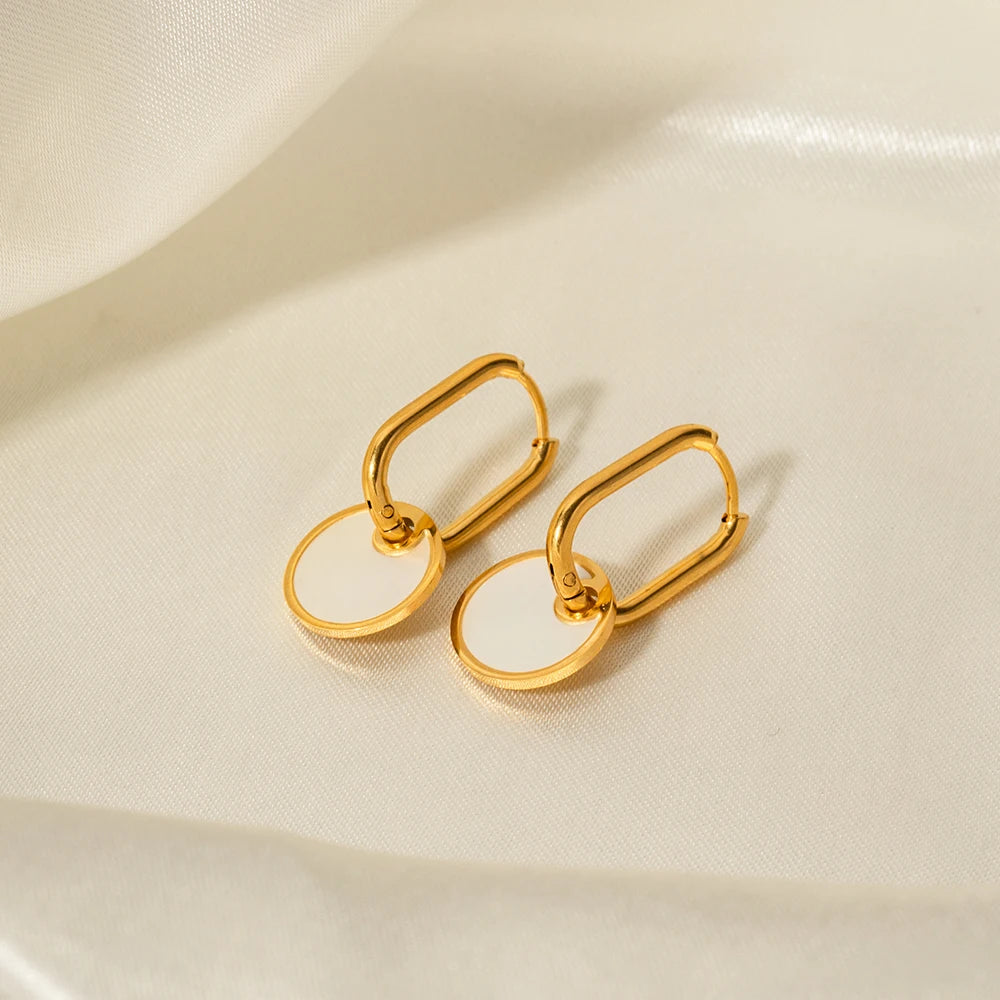 Brinco Oval com Argola