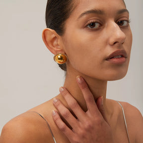 Brinco Esfera Dourada com Zircônia