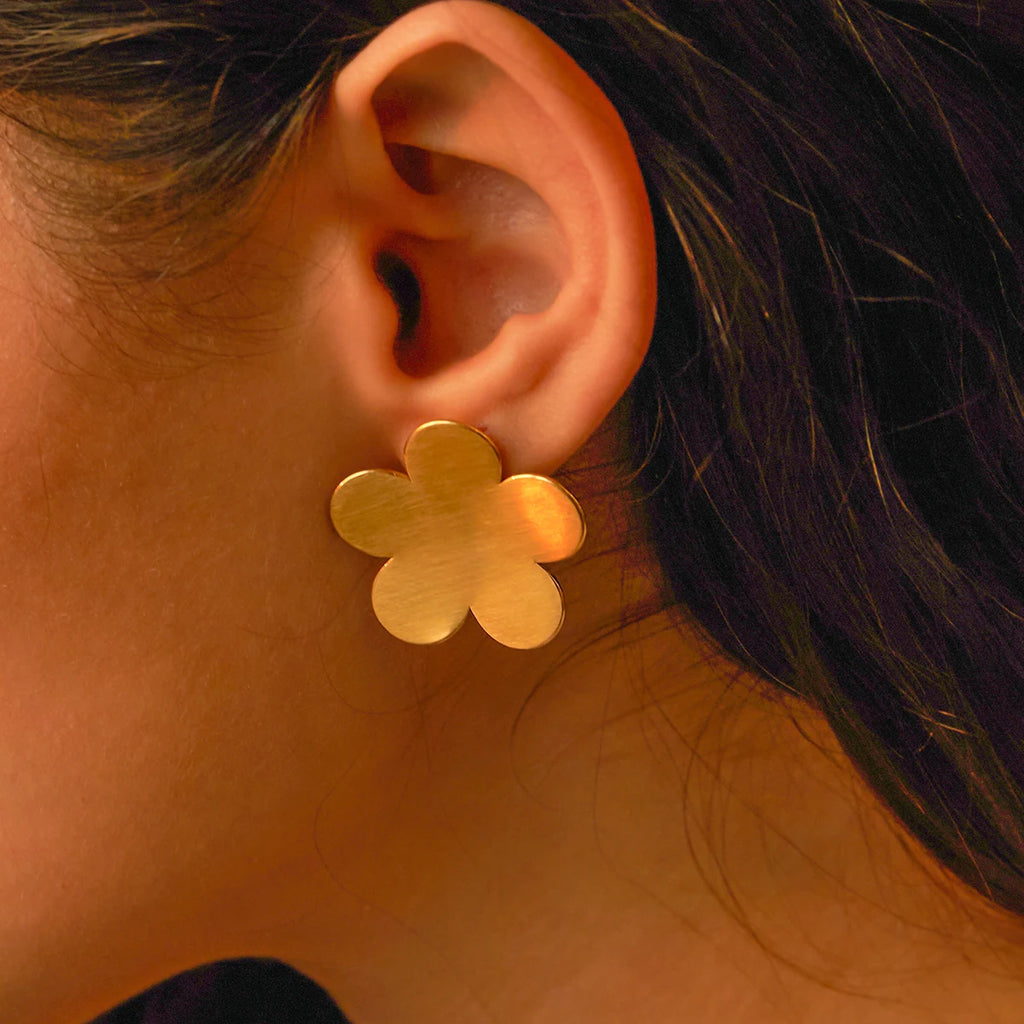 Brinco Flor Dourada