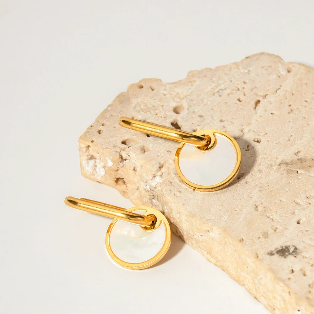 Brinco Oval com Argola