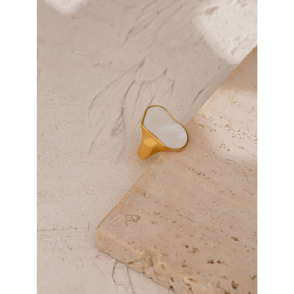 Anel Irregular com Pedra Natural