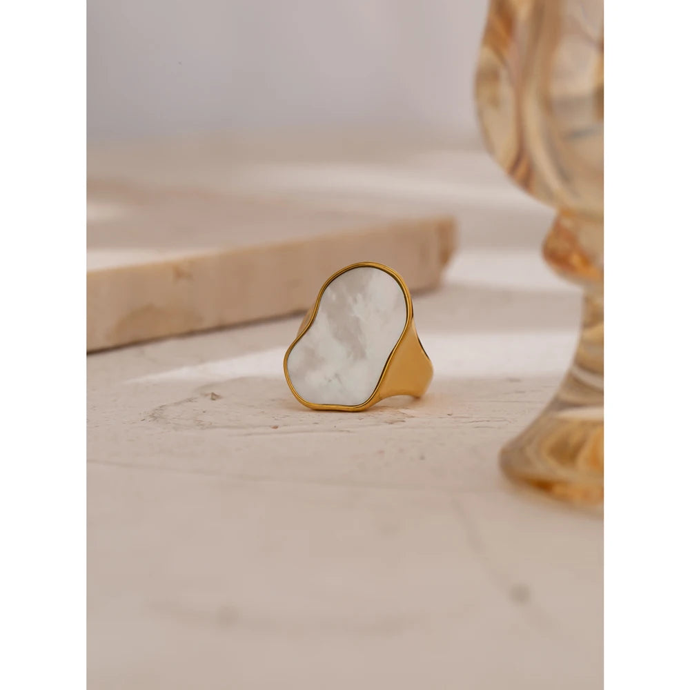 Anel Irregular com Pedra Natural