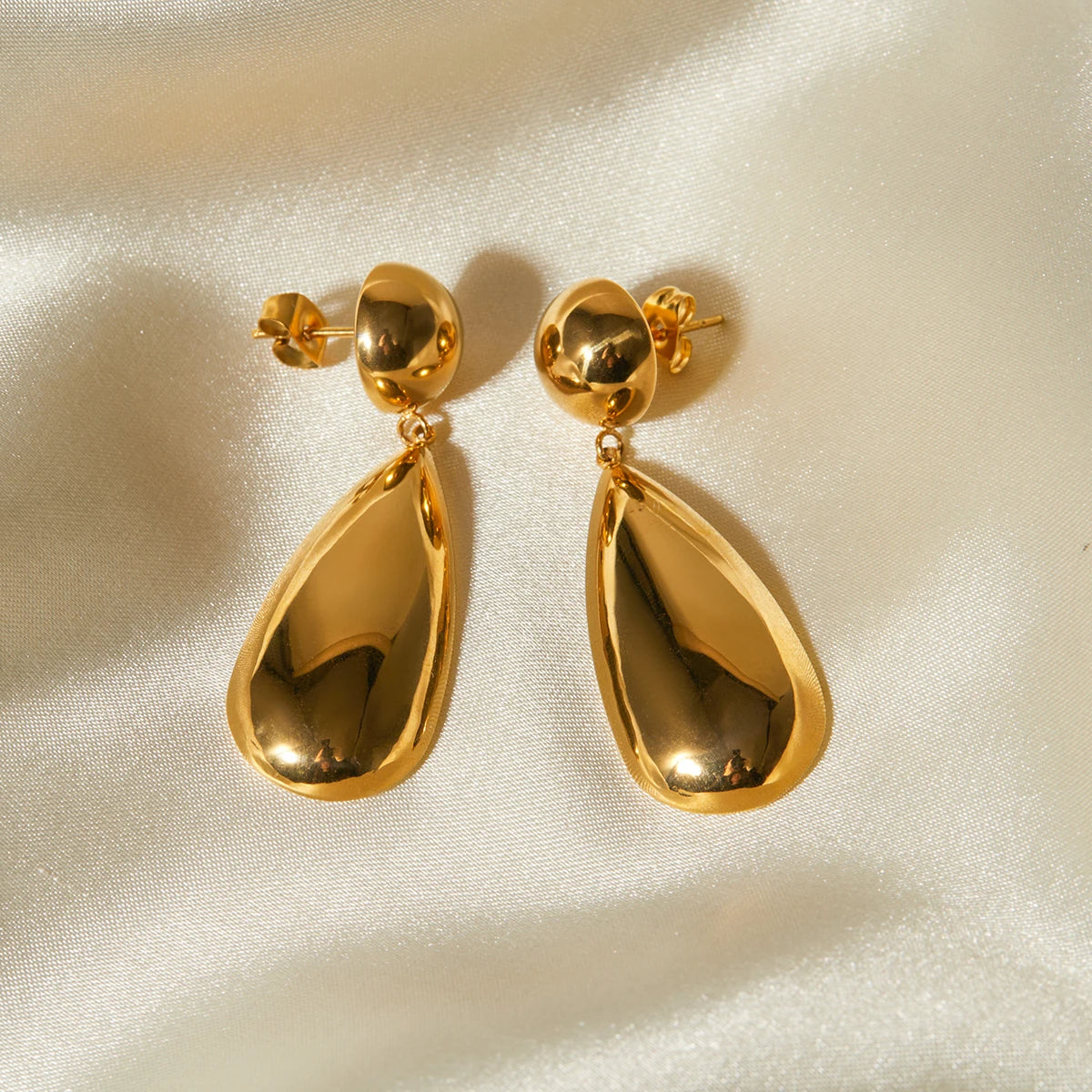 Brinco Pingo Dourado