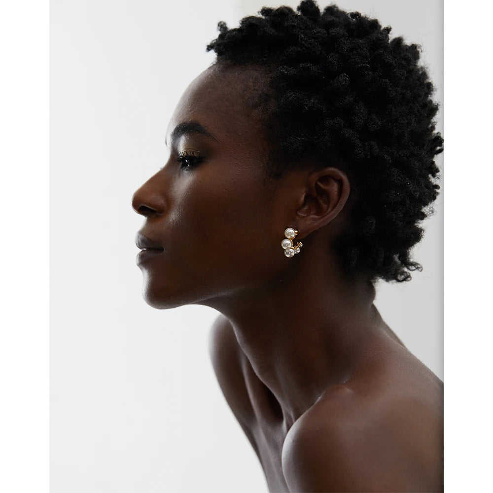 Brinco de Argola Cinco Pérolas