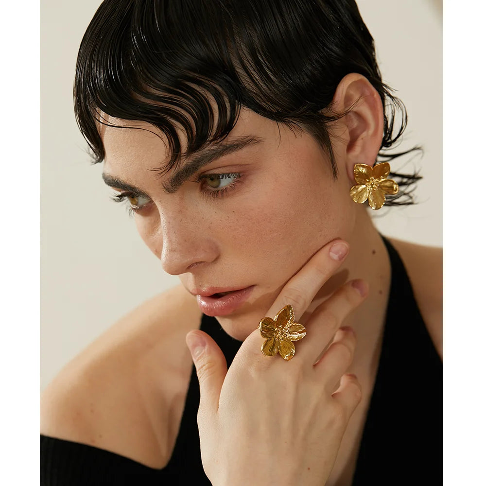 Brinco Flor Texturizado