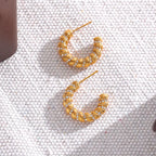 Brinco Estilo Croissant Com Zircônia