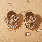 Brinco Dourado com Flores