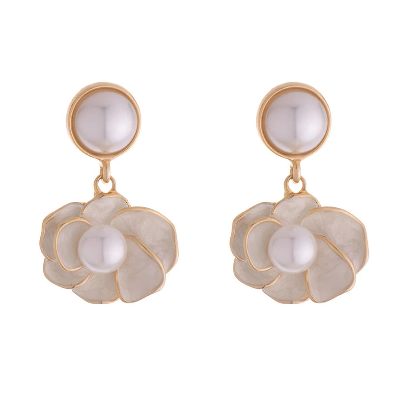 Brinco Flor com Pérola